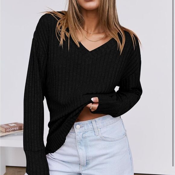 V-neck long sleeve pullover sweater top - Picture 1 of 6